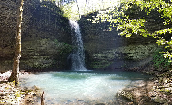 Hiking to Splashdown Falls