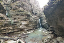 Hike to Thunder Canyon Falls