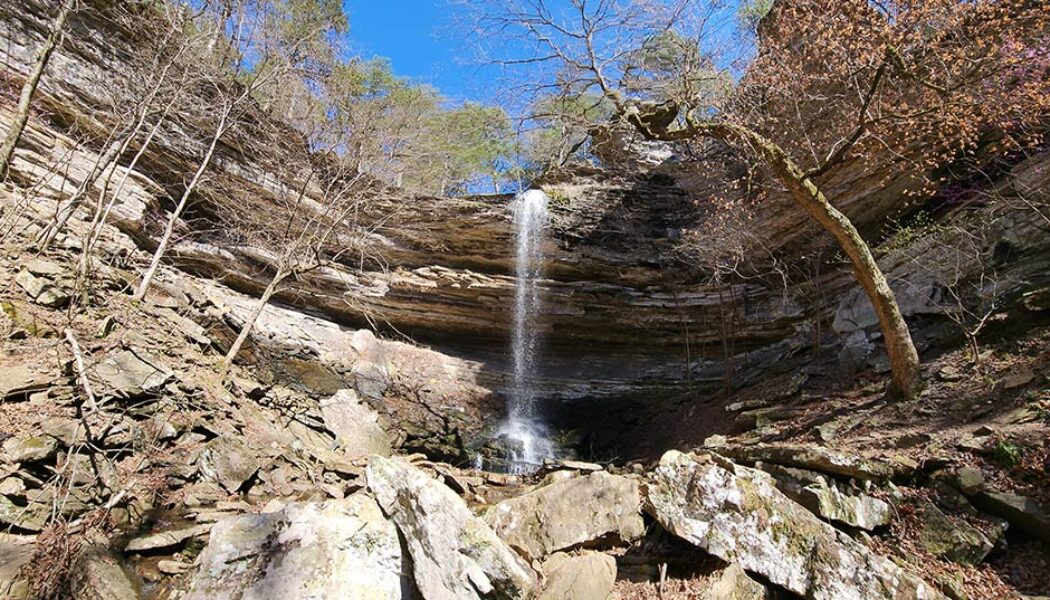 Hike to Devils Canyon Falls