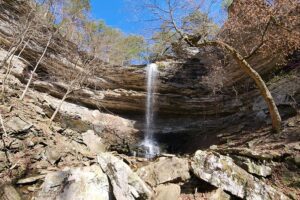 Hike to Devils Canyon Falls