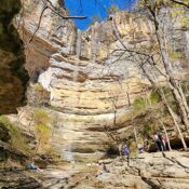 Hike to Hemmed-In Hollow from the Compton Trailhead